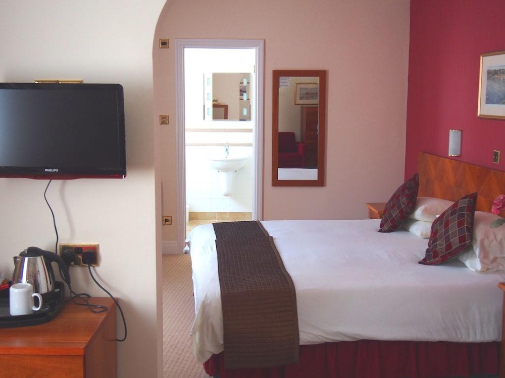 Mayfair Hotel Saint Helier ภายนอก รูปภาพ